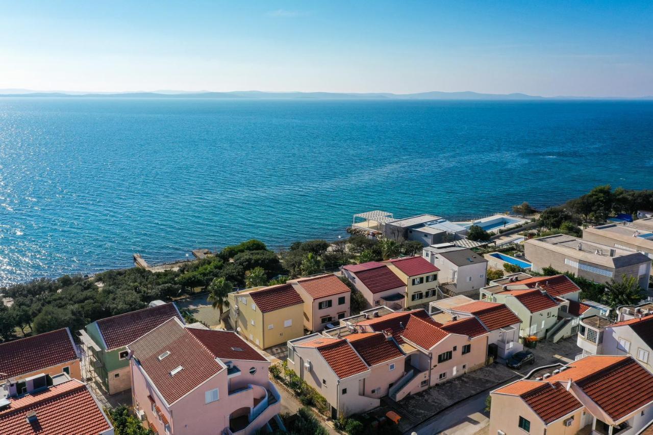 Apartments Malic ペトルチャネ エクステリア 写真